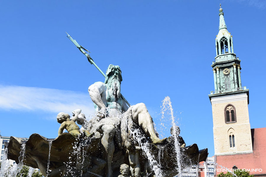 Neptunbrunnen, Berlin