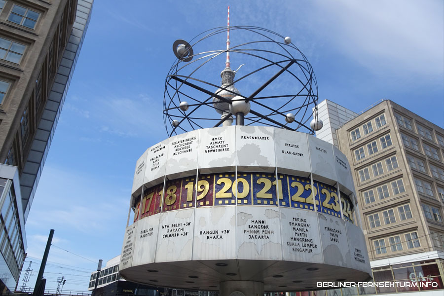 Alexanderplatz, Berlin, Weltzeituhr